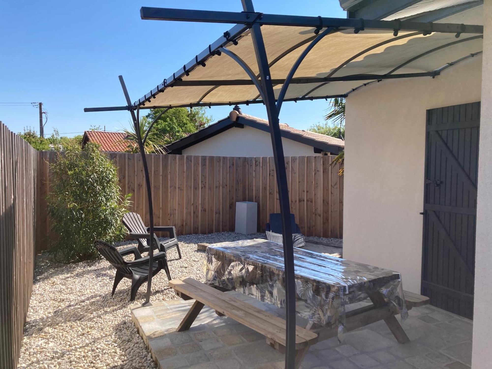 Charme & Confort- Les Cottages Du Bassin D'Arcachon- Petit-Dejeuner Sur Demande - Nuitee, Court Sejour, Semaine Gujan-Mestras Eksteriør bilde